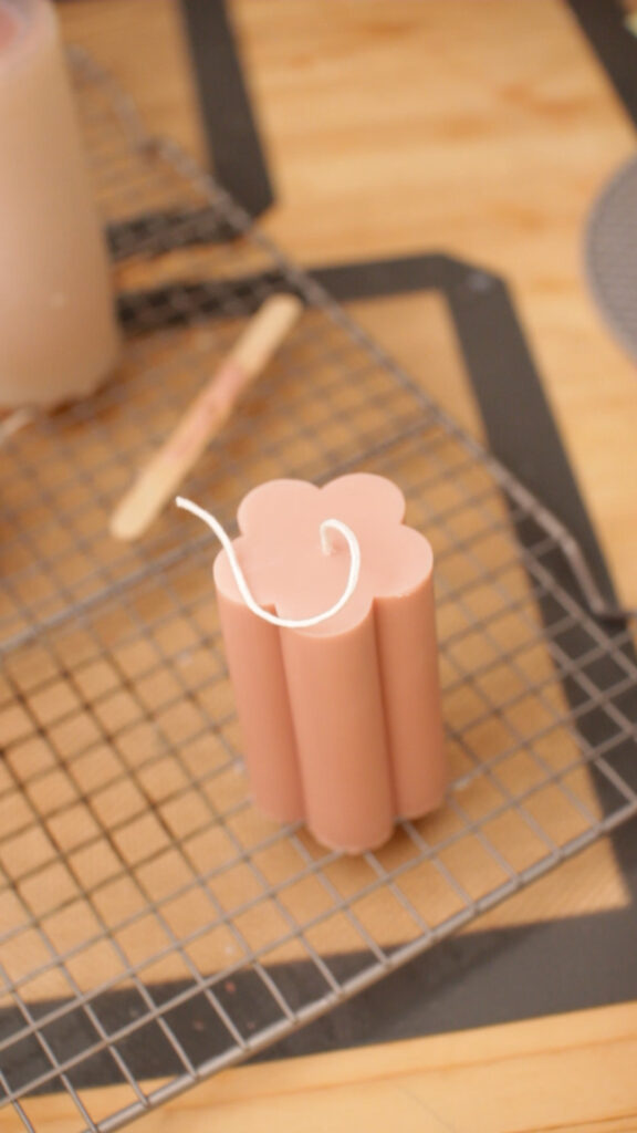 pink-flower-shaped-pillar-candle